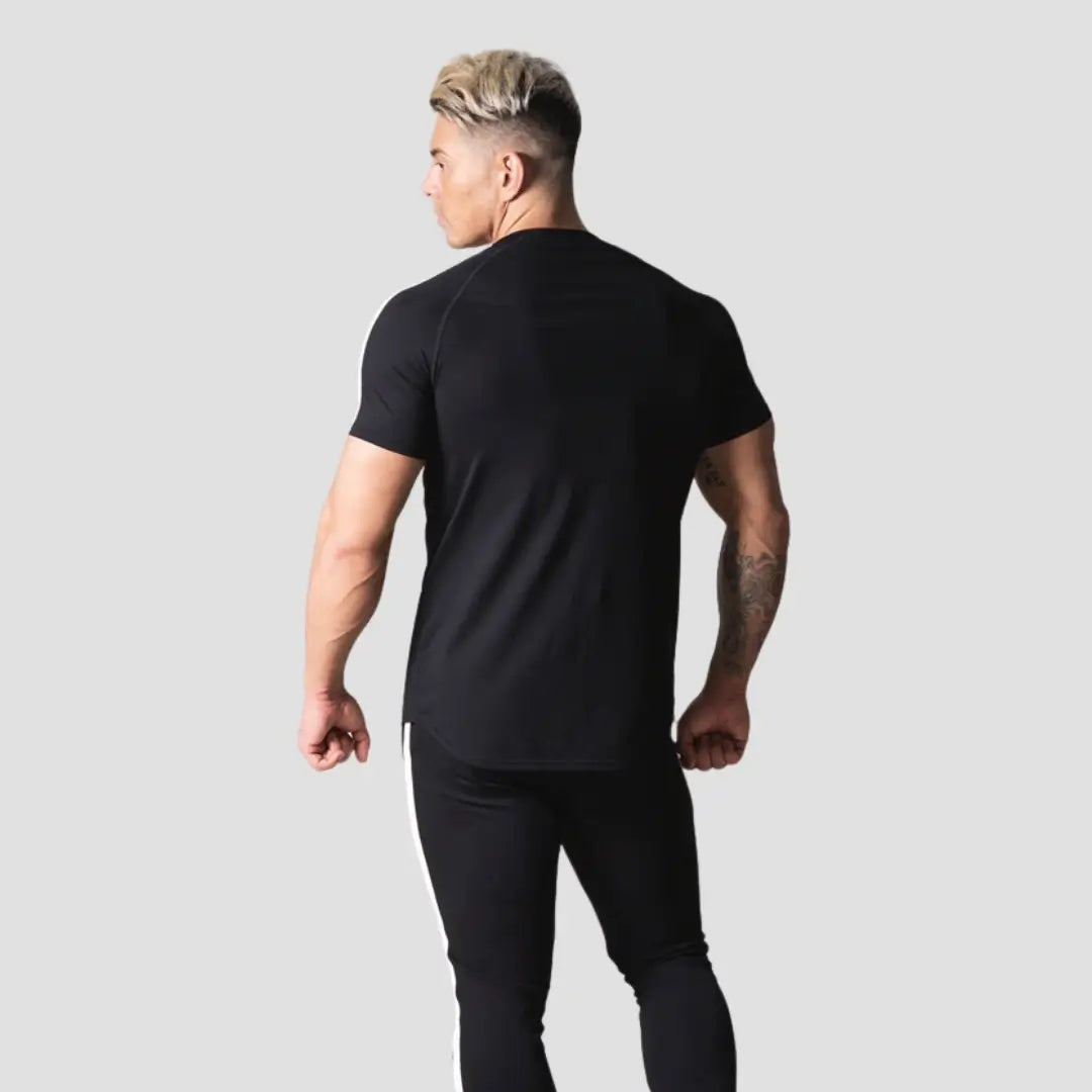 Camiseta Masculina Slim Fitness LYFT - Preta